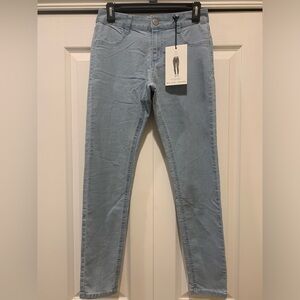 NWT- Women’s 91 Cotton On Mid Rise Jegging. Size US 6. Made in Australia.